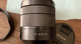 Good
													Sony Zeiss 24-70mm f/4 Vario-Tessar T FE OSS E-Mount, photo 3 of 5