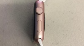 Good
													Apple Watch Series 1 42mm - Rose Gold, 8 GB, A1803, photo 3 of 5