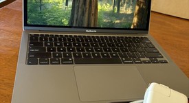 Good
													MacBook Air 2020 - 13" - I5, Silver, 512 GB, 16 GB, photo 2 of 15
