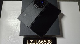 Good
													vivo X Fold3 Pro - Unlocked Non-US, Black, 512 GB, 16 GB, photo 3 of 9