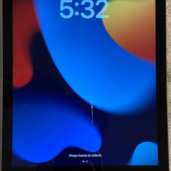 Apple iPad 6th Gen - Wi-Fi, 128 GB, Gray, A1893