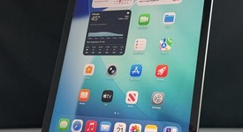 Good
													Apple iPad 8th Gen - Wi-Fi, Gray, 32 GB, A2270, photo 3 of 11