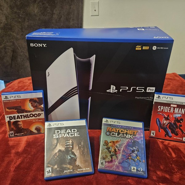 PlayStation 5 Pro (2024) - 2 TB, White