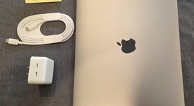 Good
													MacBook Air 2020 - 13" - Apple M1, Gray, 256 GB, 8 GB, photo 1 of 17