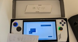 Mint
													Asus ROG Ally 7" - Z1 Extreme, White, 512 GB, 16 GB, Ryzen Z1 Extreme, photo 5 of 9