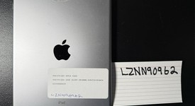 Good
													Apple iPad 5th Gen - Wi-Fi, Gray, 32 GB, A1822, photo 3 of 4