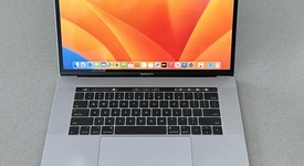 Good
													MacBook Pro 2017 (With Touch Bar) - 15" - I7, Gray, 512 GB, 16 GB, photo 3 of 18