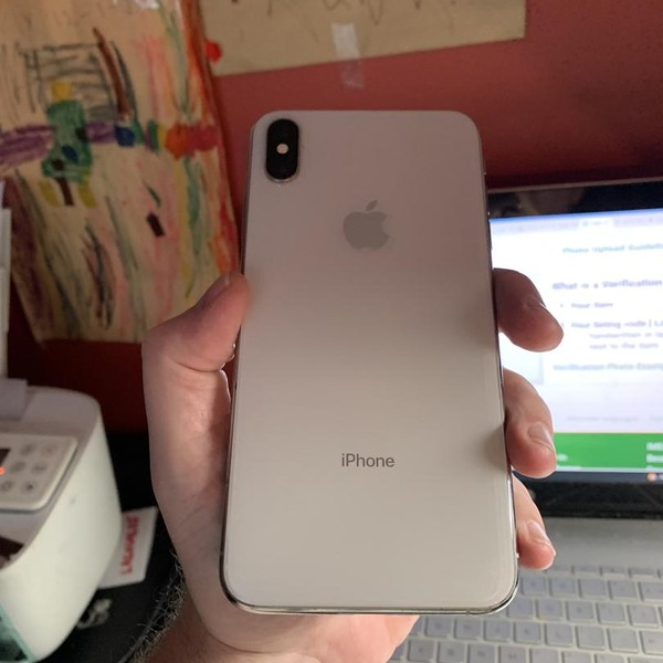 Apple iPhone Xs Max - Unlocked, 64 GB, Silver, A1921