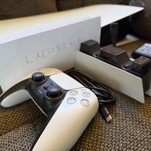 PlayStation 5 Digital Edition (2020) - 825 GB, White, Digital Edition