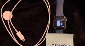 Mint
													Apple Watch SE 2nd Gen 40mm - Silver, A2722 - GPS, Aluminum, photo 3 of 7