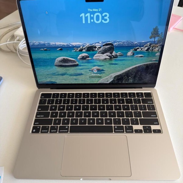 MacBook Air 2022 (M2) - 13 inch - 256 GB, Silver, 8 GB, Apple M2