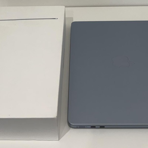 MacBook Air 2025 (M4) - 13 inch - 256 GB, Sky Blue, 16 GB, Apple M4