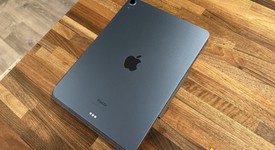 Mint
													Apple iPad Air 5th Gen - Wi-Fi, Blue, 64 GB, A2588, photo 4 of 5