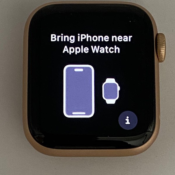Apple Watch SE 1st Gen 40mm - Gold, A2351 - GPS, Aluminum