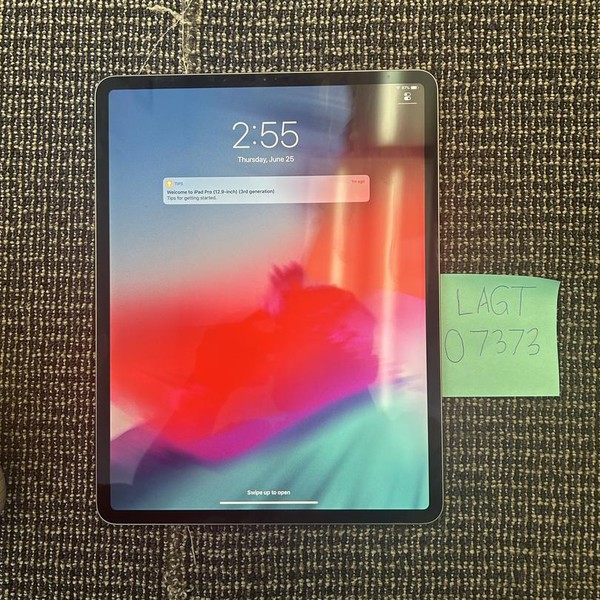 Apple iPad Pro 12.9 inch 3rd Gen 2018 - Wi-Fi, 1 TB, Gray, A1876