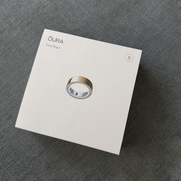 Oura Ring Gen 4 - Gold, Size 8