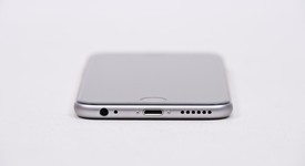 Good
													Apple iPhone 6S - Unlocked, Grey, 32 GB, A1688, photo 4 of 8