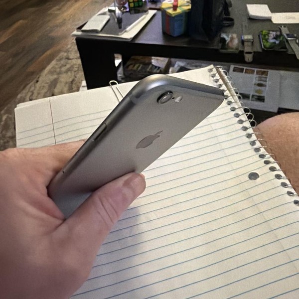 Apple iPhone 6S - Straight Talk, 32 GB, Grey, A1633