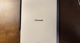 Mint
													reMarkable 2, photo 2 of 12