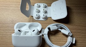 Used
													Apple AirPods Pro 2 - Lightning, photo 3 of 3
