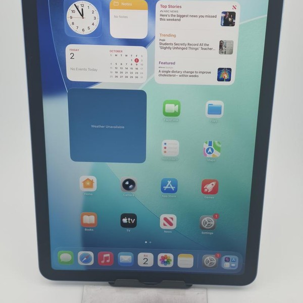 Apple iPad Air (5th Gen) - Unlocked, 64 GB, Blue, A2589