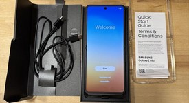 Mint
													Samsung Galaxy Z Flip7 - Unlocked, Jet Black, 512 GB, 12 GB, SM-F766U1, photo 2 of 8