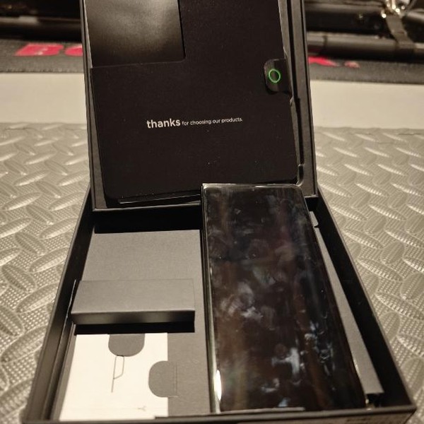 Motorola Razr Fold - T-Mobile, 512 GB, PANTONE Blackened Blue