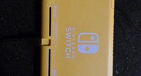 Good
													Nintendo Switch Lite - Yellow, photo 4 of 4