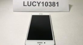Mint
													Apple iPhone 7 - Verizon, Silver, 32 GB, A1660, photo 2 of 10