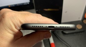 Good
													Apple iPhone 11 - Unlocked, Black, 64 GB, A2111, photo 4 of 7