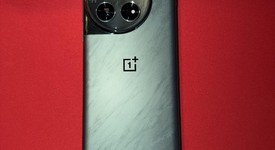 Good
													OnePlus 12 - Unlocked, Green, 512 GB, 16 GB, CPH2583, photo 4 of 5