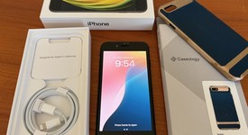 Good
													Apple iPhone SE 2nd Gen 2020 - Unlocked, Black, 128 GB, A2275, photo 2 of 16