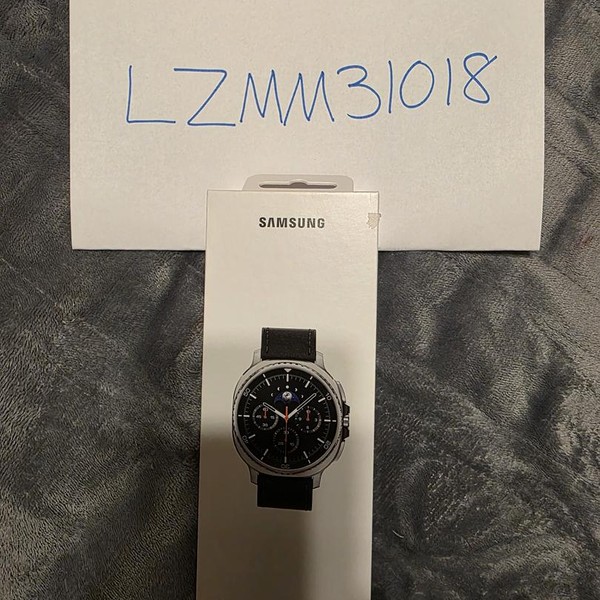 Samsung Galaxy Watch8 Classic - Wi-Fi, Black, SM-L500, 46mm