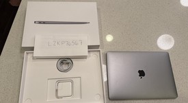 Good
													MacBook Air 2018 - 13" - I5, Gray, 256 GB, 8 GB, photo 2 of 4