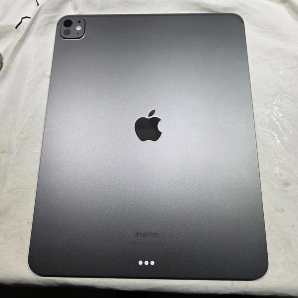 Apple iPad Pro 13 inch (M4) 2024 - Wi-Fi, 1 TB, Black, 16 GB, A2925, Nano-texture Glass