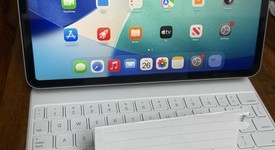 Good
													Apple iPad Pro 11" 3rd Gen 2021 - Unlocked, Silver, 128 GB, photo 1 of 9