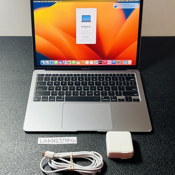 MacBook Air 2020 - 13 inch - 128 GB, Gray, 8 GB, Apple M1