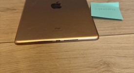 Good
													Apple iPad 8th Gen - Unlocked, Gold, 128 GB, A2428, photo 4 of 7