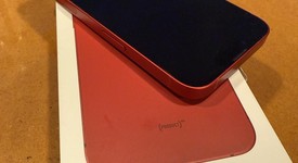 Mint
													Apple iPhone 13 - Unlocked, Red, 128 GB, A2482, photo 3 of 6