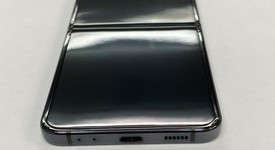 Fair
													Samsung Galaxy Z Flip4 5G - T-Mobile, Graphite, 128 GB, 8 GB, SM-F721U, photo 1 of 6