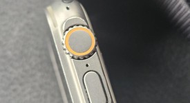 Good
													Apple Watch Ultra 49mm - Unlocked, Titanium, A2622, photo 2 of 15