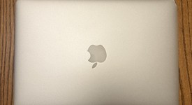 Good
													MacBook Air 2017 - 13" - I5, Silver, 128 GB, 4 GB, photo 5 of 10