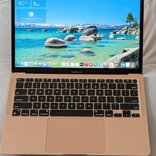 MacBook Air 2020 - 13 inch - 256 GB, Gold, 8 GB, Apple M1