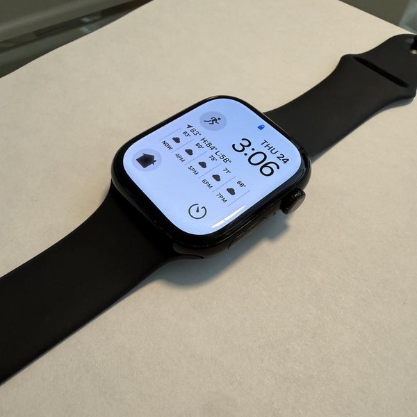 Apple Watch Series 10 46mm - Black, A2999 - GPS, Aluminum
