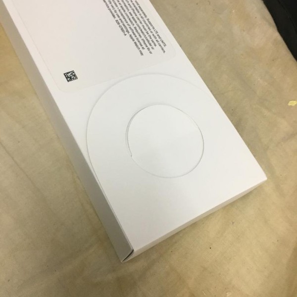 Apple Watch Series 6 40mm - Unlocked, Gray, A2293 - Cellular, Aluminum