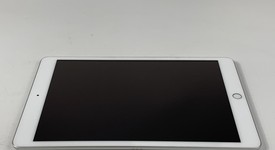 Good
													Apple iPad 8th Gen - Unlocked, Silver, 32 GB, A2428, photo 2 of 7