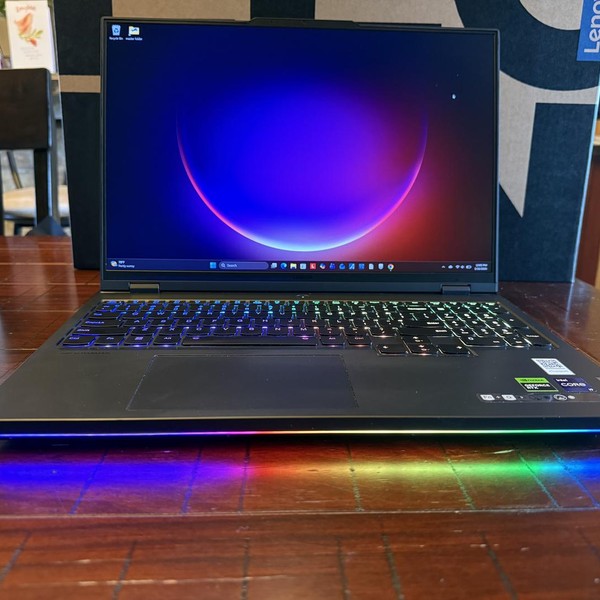 Lenovo Legion Pro 7i 16 inch - 1 TB, Gray, 32 GB, Intel Core i9