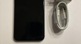 Fair
													Apple iPhone 8 - Sprint, Gray, 64 GB, A1863, photo 5 of 6