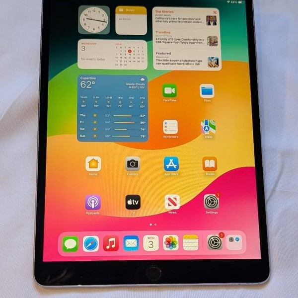 Apple iPad Pro 10.5 inch - Wi-Fi, 64 GB, Gray