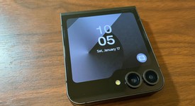 Good
													Samsung Galaxy Z Flip6 - Unlocked, Black, 256 GB, 12 GB, SM-F741U1, photo 4 of 4